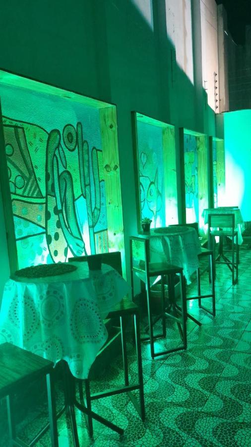 "Le Chat Qui Peche" Hostel A 150 Metros Da Praia De Pajucara Maceió 외부 사진